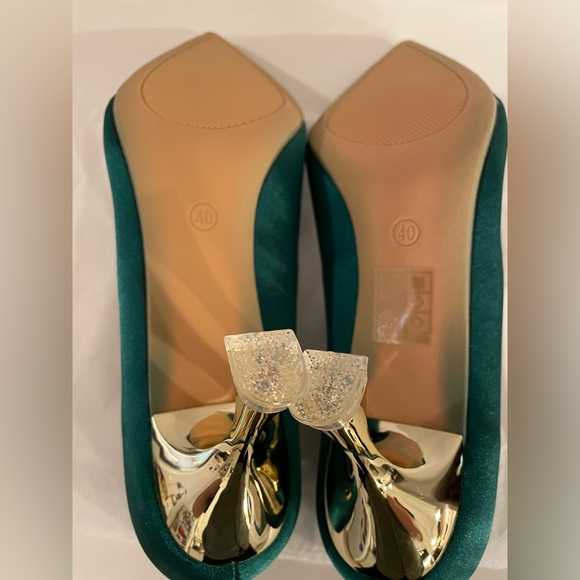 Emerald green satin gold heel stiletto shoes size 40 NIB - Picture 5 of 11